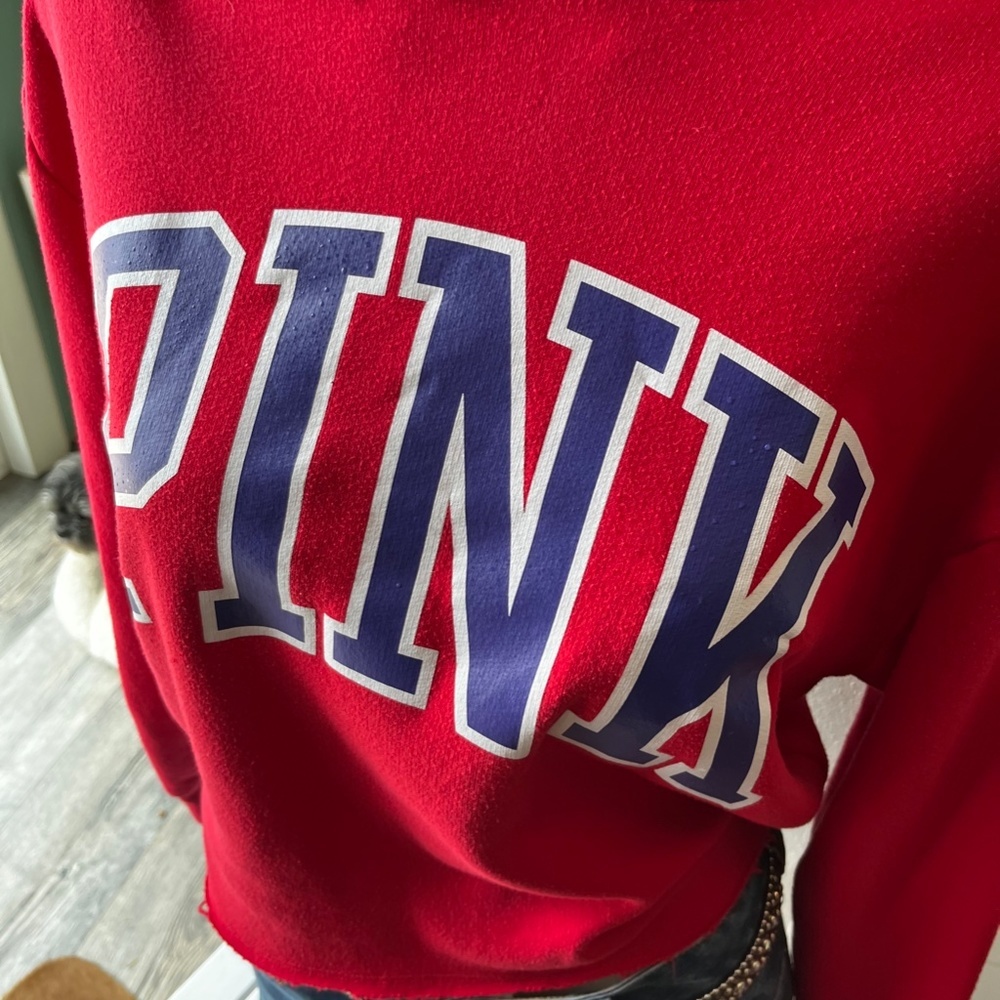 Victoria’s Secret PINK bright red cropped hoodie - Picture 3 of 9